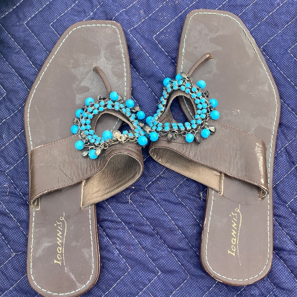 Ioqnnis sandals